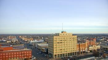 Weather camera view of First National Bank-Hutchinson.