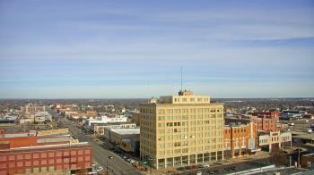 Weather camera view of First National Bank-Hutchinson.
