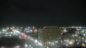 Weather camera view of First National Bank-Hutchinson.