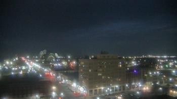 Weather camera view of First National Bank-Hutchinson.