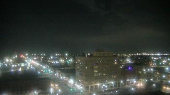 Weather camera view of First National Bank-Hutchinson.