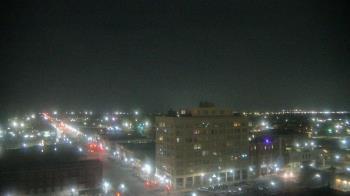 Weather camera view of First National Bank-Hutchinson.
