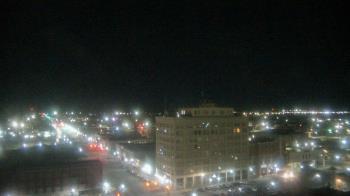 Weather camera view of First National Bank-Hutchinson.