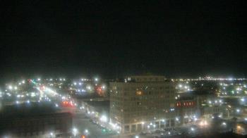 Weather camera view of First National Bank-Hutchinson.