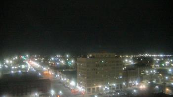 Weather camera view of First National Bank-Hutchinson.