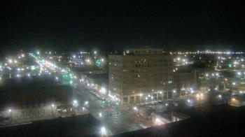 Weather camera view of First National Bank-Hutchinson.