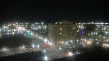Weather camera view of First National Bank-Hutchinson.