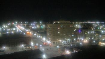 Weather camera view of First National Bank-Hutchinson.