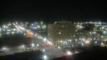 Weather camera view of First National Bank-Hutchinson.