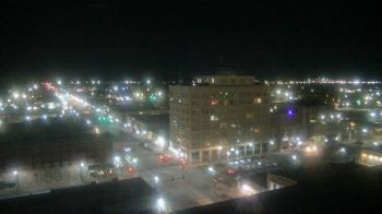 Weather camera view of First National Bank-Hutchinson.