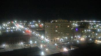 Weather camera view of First National Bank-Hutchinson.