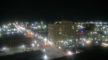 Weather camera view of First National Bank-Hutchinson.