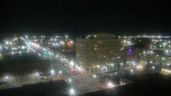 Weather camera view of First National Bank-Hutchinson.