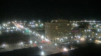 Weather camera view of First National Bank-Hutchinson.