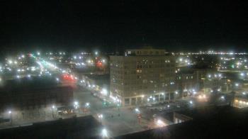 Weather camera view of First National Bank-Hutchinson.