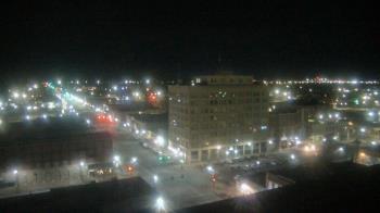 Weather camera view of First National Bank-Hutchinson.