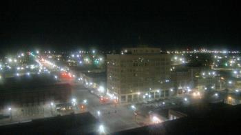 Weather camera view of First National Bank-Hutchinson.