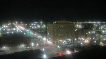 Weather camera view of First National Bank-Hutchinson.