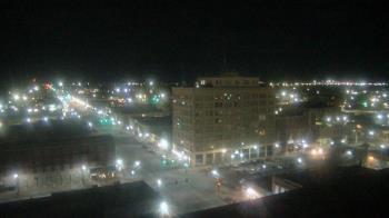 Weather camera view of First National Bank-Hutchinson.
