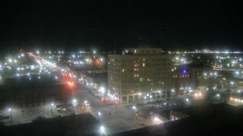 Weather camera view of First National Bank-Hutchinson.