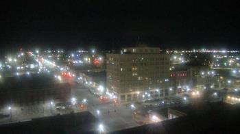 Weather camera view of First National Bank-Hutchinson.