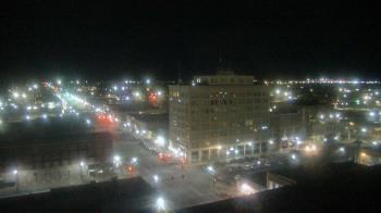 Weather camera view of First National Bank-Hutchinson.