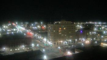 Weather camera view of First National Bank-Hutchinson.