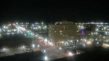Weather camera view of First National Bank-Hutchinson.