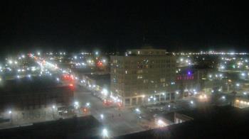 Weather camera view of First National Bank-Hutchinson.