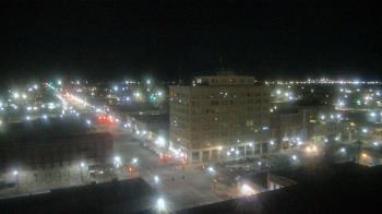 Weather camera view of First National Bank-Hutchinson.