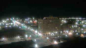 Weather camera view of First National Bank-Hutchinson.