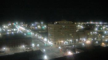 Weather camera view of First National Bank-Hutchinson.