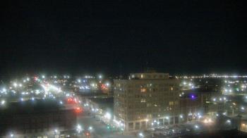 Weather camera view of First National Bank-Hutchinson.