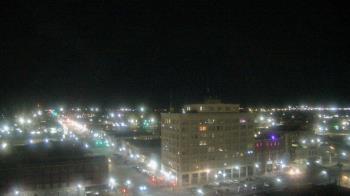 Weather camera view of First National Bank-Hutchinson.