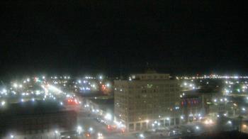 Weather camera view of First National Bank-Hutchinson.