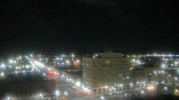 Weather camera view of First National Bank-Hutchinson.