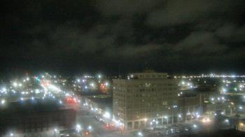 Weather camera view of First National Bank-Hutchinson.