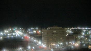 Weather camera view of First National Bank-Hutchinson.