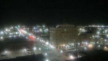 Weather camera view of First National Bank-Hutchinson.