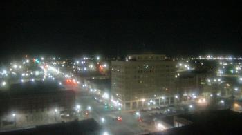 Weather camera view of First National Bank-Hutchinson.