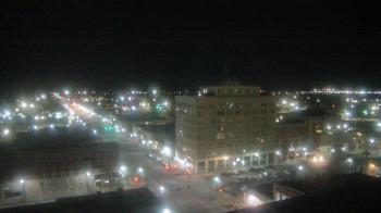 Weather camera view of First National Bank-Hutchinson.