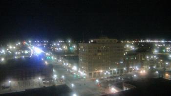Weather camera view of First National Bank-Hutchinson.