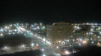 Weather camera view of First National Bank-Hutchinson.