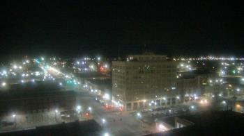 Weather camera view of First National Bank-Hutchinson.