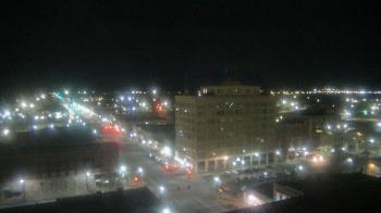 Weather camera view of First National Bank-Hutchinson.