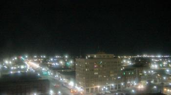 Weather camera view of First National Bank-Hutchinson.