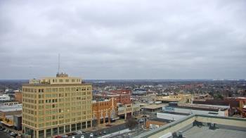 Weather camera view of First National Bank-Hutchinson.