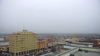 Weather camera view of First National Bank-Hutchinson.