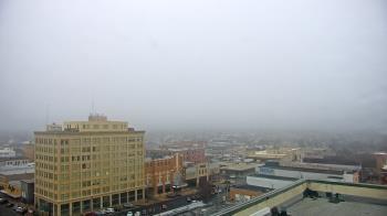 Weather camera view of First National Bank-Hutchinson.