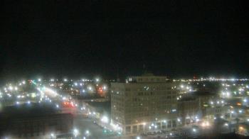 Weather camera view of First National Bank-Hutchinson.